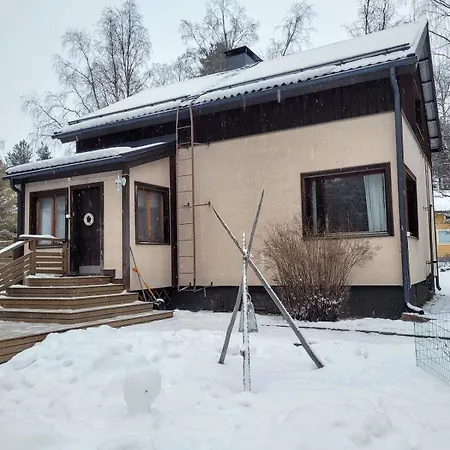 Apartment Cozy House Near The Center *